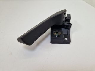 bontott VW GOLF IV Motorháztető Nyitó Kar / Gomb