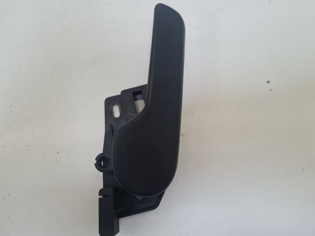 bontott VW GOLF IV Motorháztető Nyitó Kar / Gomb