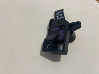 bontott VW GOLF IV Motorháztető Nyitó Kar / Gomb