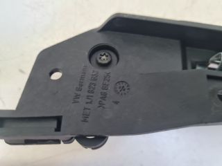 bontott VW GOLF IV Motorháztető Nyitó Kar / Gomb