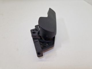 bontott VW GOLF IV Motorháztető Nyitó Kar / Gomb