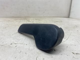 bontott VW GOLF IV Motorháztető Nyitó Kar / Gomb