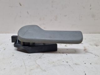 bontott VW GOLF IV Motorháztető Nyitó Kar / Gomb