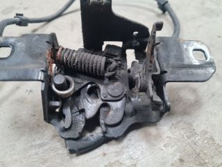 bontott VW GOLF IV Motorháztető Zárszerkezet