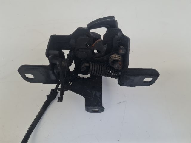 bontott VW GOLF IV Motorháztető Zárszerkezet