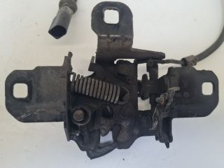 bontott VW GOLF IV Motorháztető Zárszerkezet