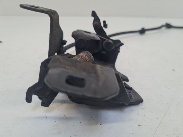 bontott VW GOLF IV Motorháztető Zárszerkezet