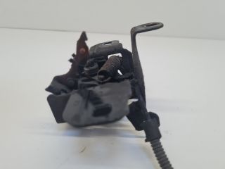 bontott VW GOLF IV Motorháztető Zárszerkezet