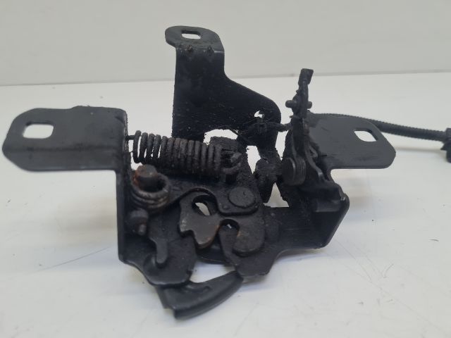 bontott VW GOLF IV Motorháztető Zárszerkezet