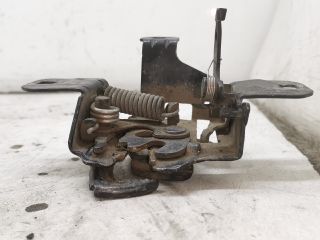 bontott VW GOLF IV Motorháztető Zárszerkezet