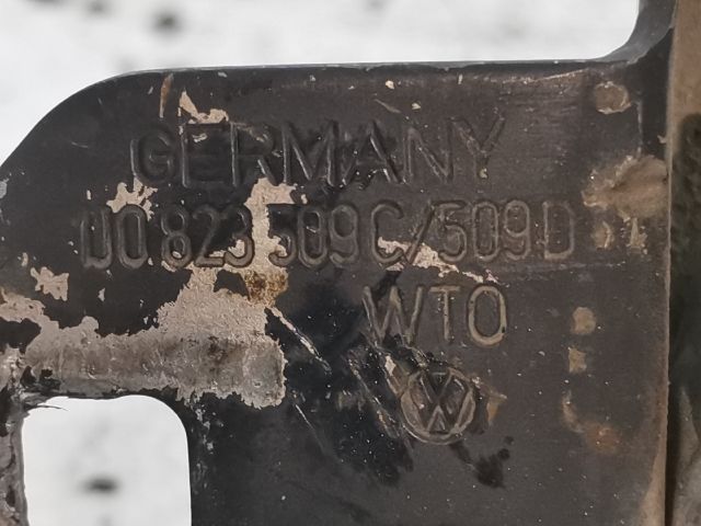 bontott VW GOLF IV Motorháztető Zárszerkezet