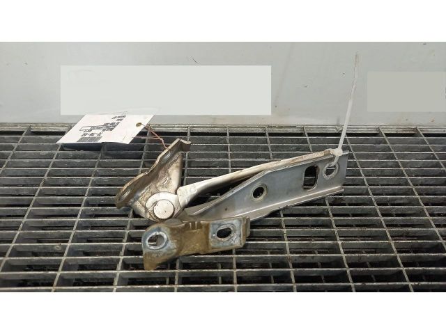 bontott VW GOLF IV Motorháztető Zsanér Pár