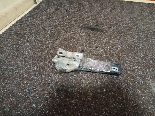 bontott VW GOLF IV Motorháztető Zsanér Pár