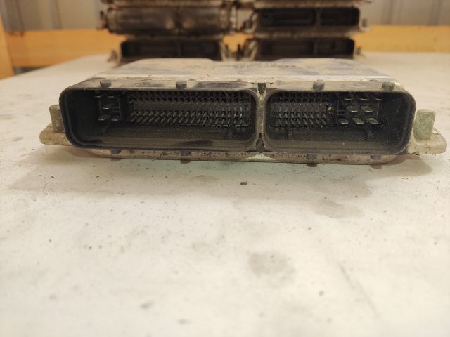 bontott VW GOLF IV Motorvezérlő