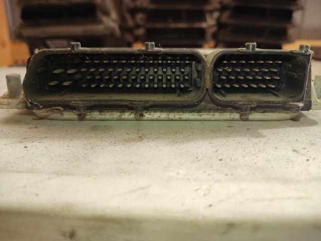 bontott VW GOLF IV Motorvezérlő