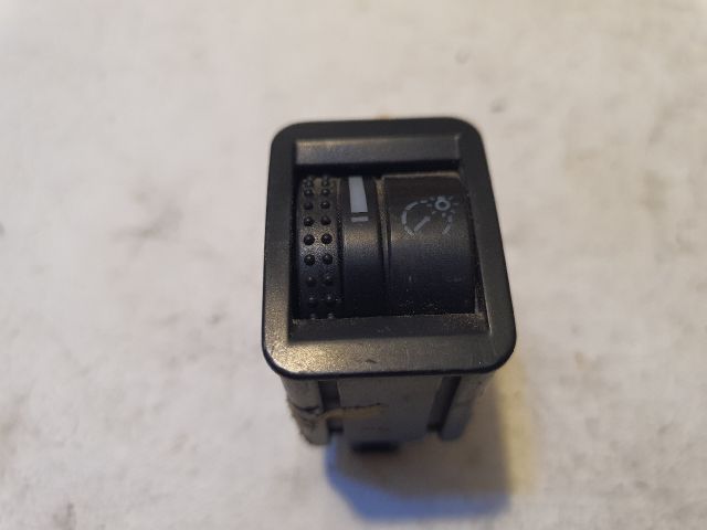bontott VW GOLF IV Műszerfal Fényerő Szabályzó