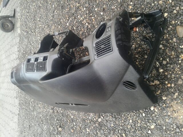 bontott VW GOLF IV Műszerfal Héj