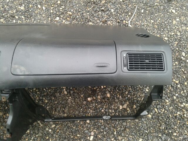 bontott VW GOLF IV Műszerfal Héj