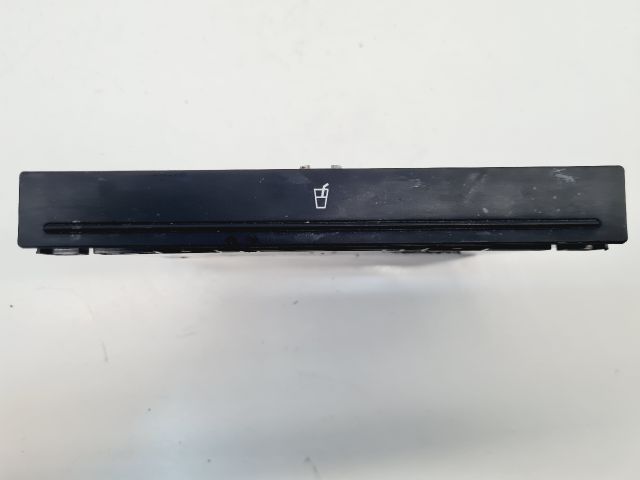 bontott VW GOLF IV Pohártartó