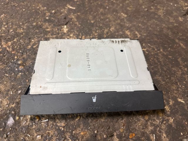 bontott VW GOLF IV Pohártartó