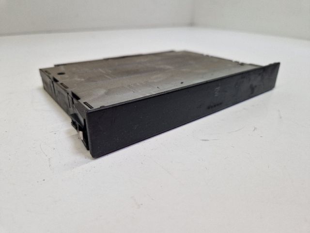 bontott VW GOLF IV Pohártartó