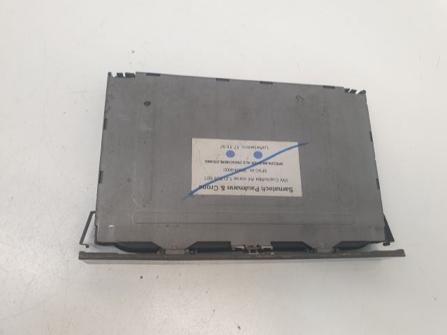 bontott VW GOLF IV Pohártartó