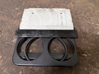 bontott VW GOLF IV Pohártartó