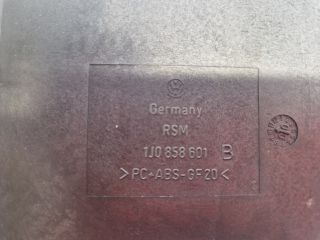 bontott VW GOLF IV Pohártartó