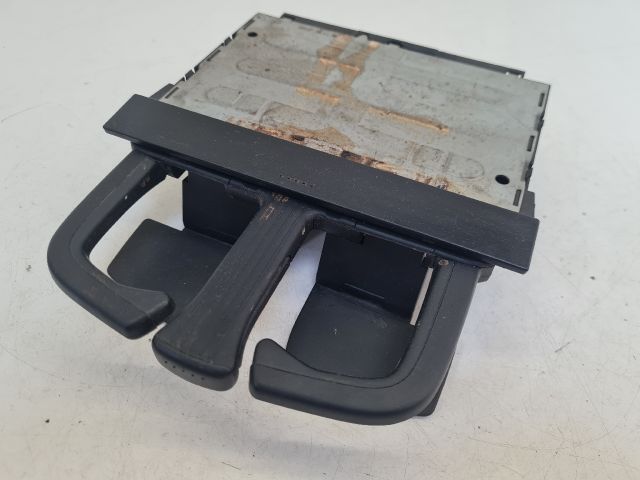 bontott VW GOLF IV Pohártartó