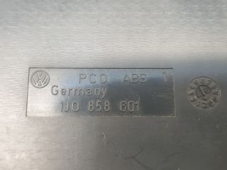 bontott VW GOLF IV Pohártartó