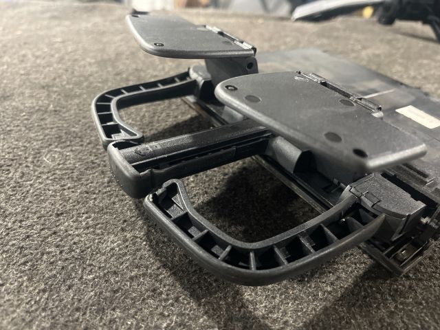 bontott VW GOLF IV Pohártartó