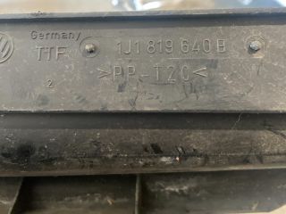 bontott VW GOLF IV Pollenszűrő Ház