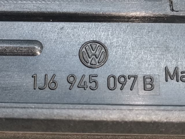 bontott VW GOLF IV Pótféklámpa