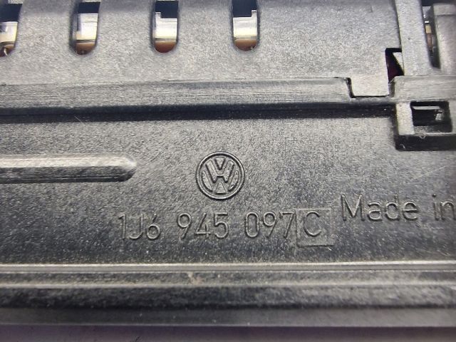 bontott VW GOLF IV Pótféklámpa