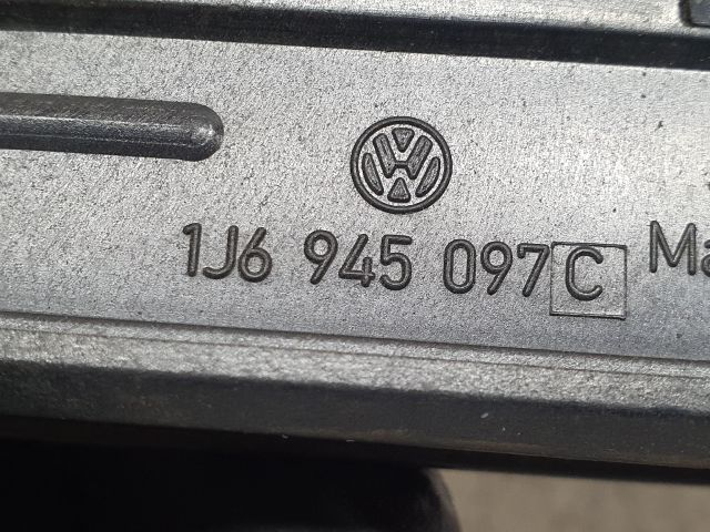 bontott VW GOLF IV Pótféklámpa