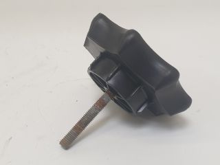 bontott VW GOLF IV Pótkerék Rögzítő