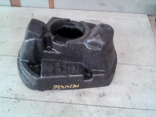 bontott VW GOLF IV Pótkerék Szerszámtartó