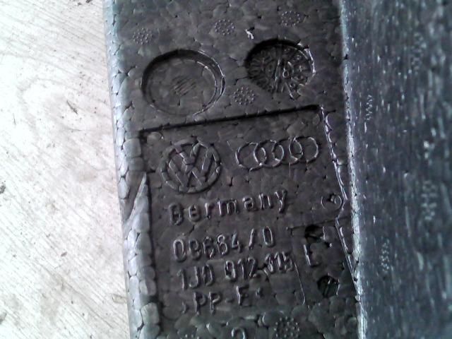 bontott VW GOLF IV Pótkerék Szerszámtartó