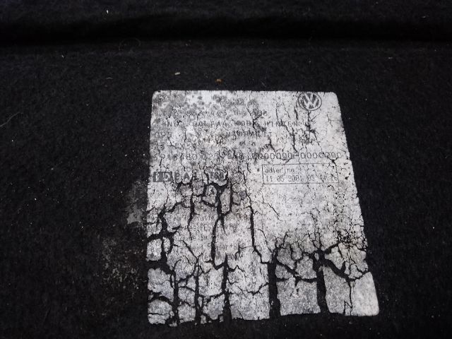 bontott VW GOLF IV Pótkerék Takaró