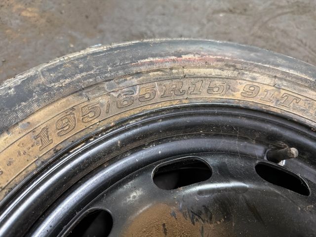 bontott VW GOLF IV Pótkerék