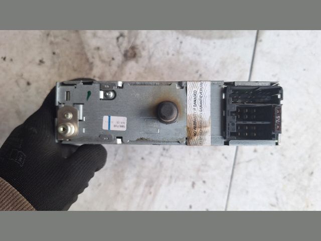 bontott VW GOLF IV Rádió / CD