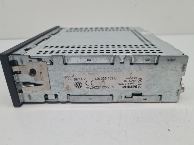 bontott VW GOLF IV Rádió / CD