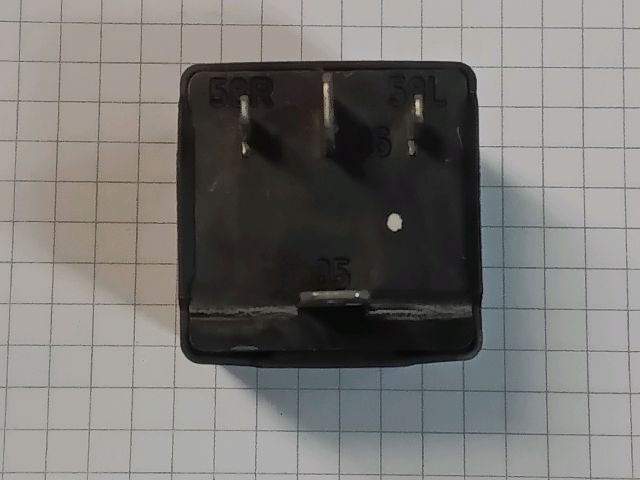 bontott VW GOLF IV Relé