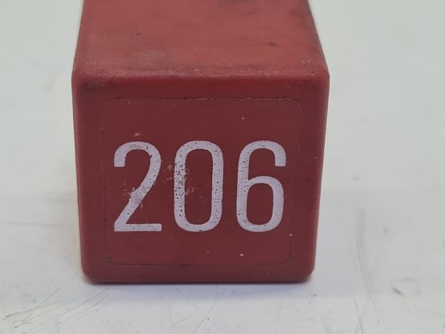 bontott VW GOLF IV Relé