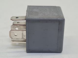 bontott VW GOLF IV Relé