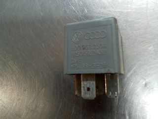 bontott VW GOLF IV Relé