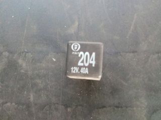 bontott VW GOLF IV Relé