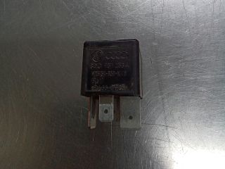 bontott VW GOLF IV Relé