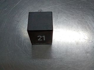 bontott VW GOLF IV Relé