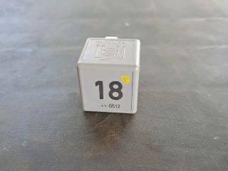 bontott VW GOLF IV Relé